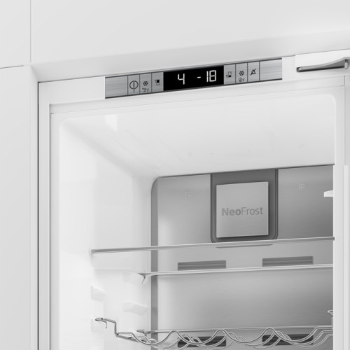 Beko BCNA 275 E41SN Εντοιχιζόμενος Ψυγειοκαταψύκτης NoFrost Υ177.2xΠ54xΒ54.5εκ. Λευκός 